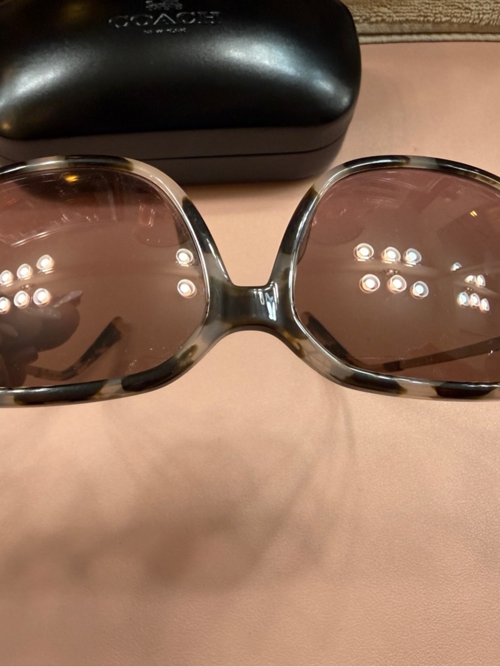 COACH Gray Tortoise Sunglasses with Brown Lenses - Picture 5 of 8